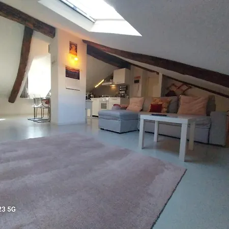 La Corte Della Rocca * Turín